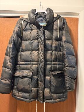 Abercrombie & Fitch Women's Camouflage Puffer Coat in Olive, Brown and Black